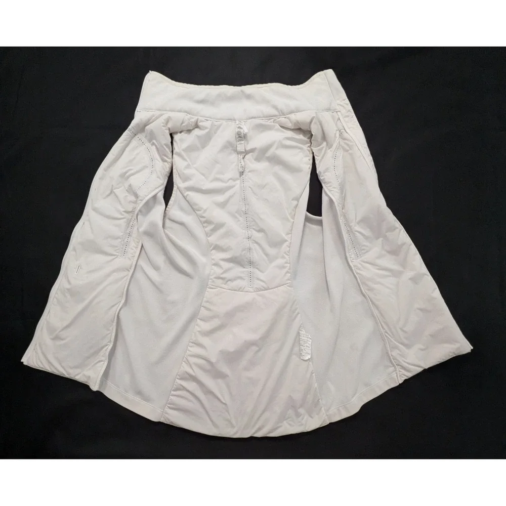 Lululemon Run For Cold Vest Women's 6 White Primaloft Insulated Puffer